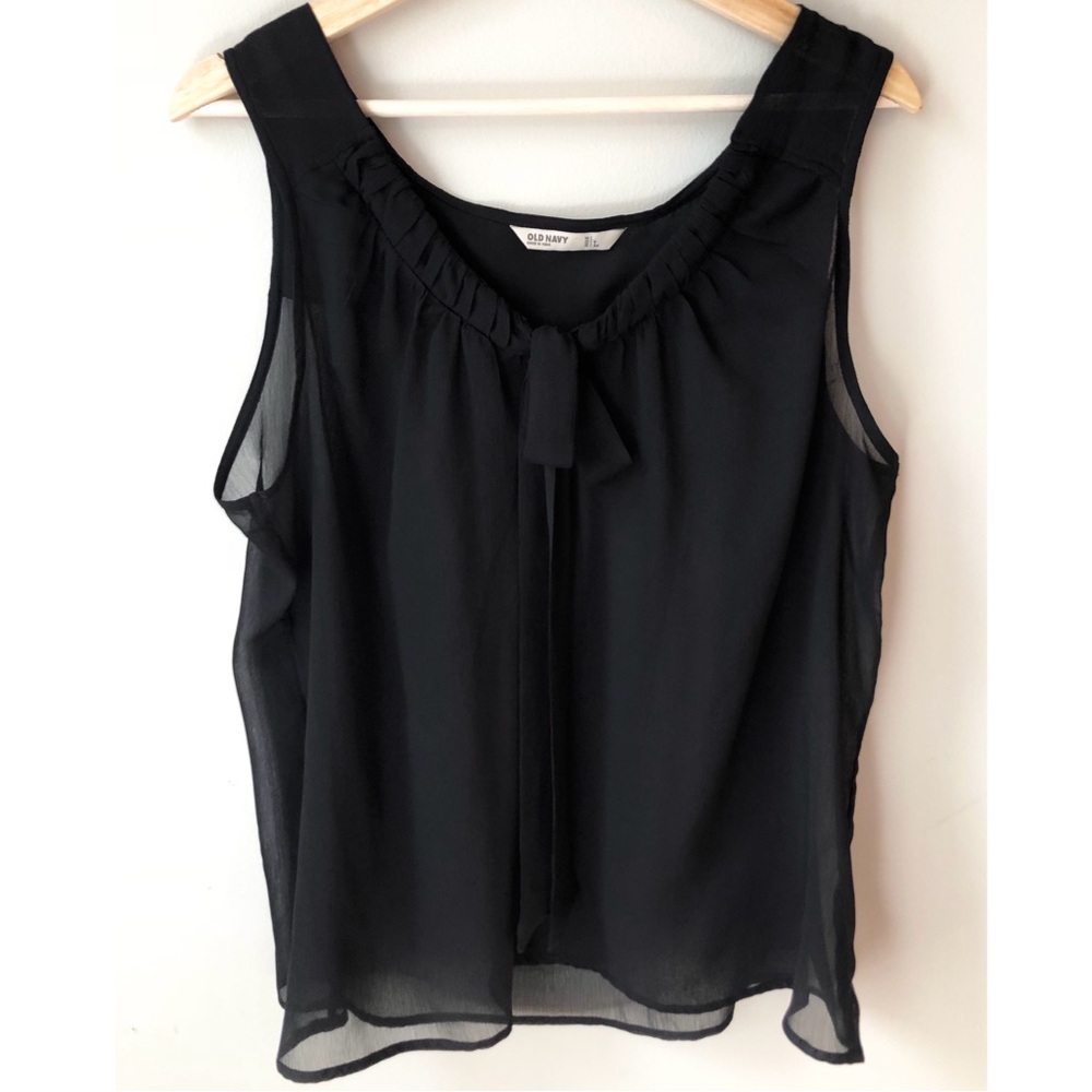 Old Navy • L • Sheer Layering Scoop Neck Black Tank Top Sleeveless Blouse